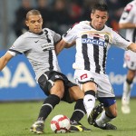 Mauricio-Anibal-Isla-Udinese-Calcio-v-Juventus-IMjFQA9jemZl.jpg