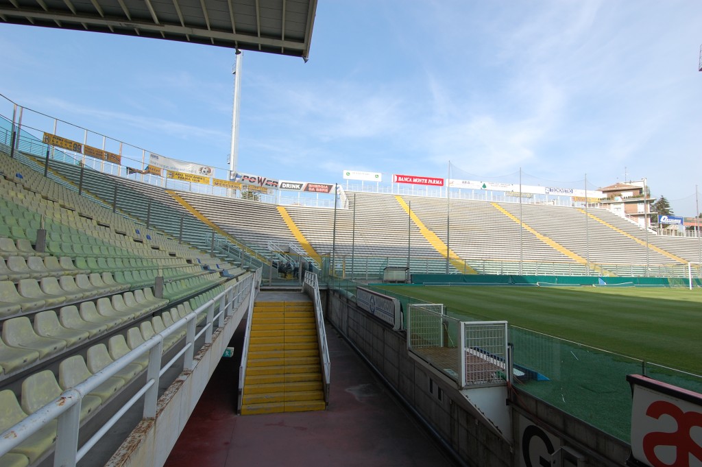 Stadio_Ennio_Tardini_1.jpg