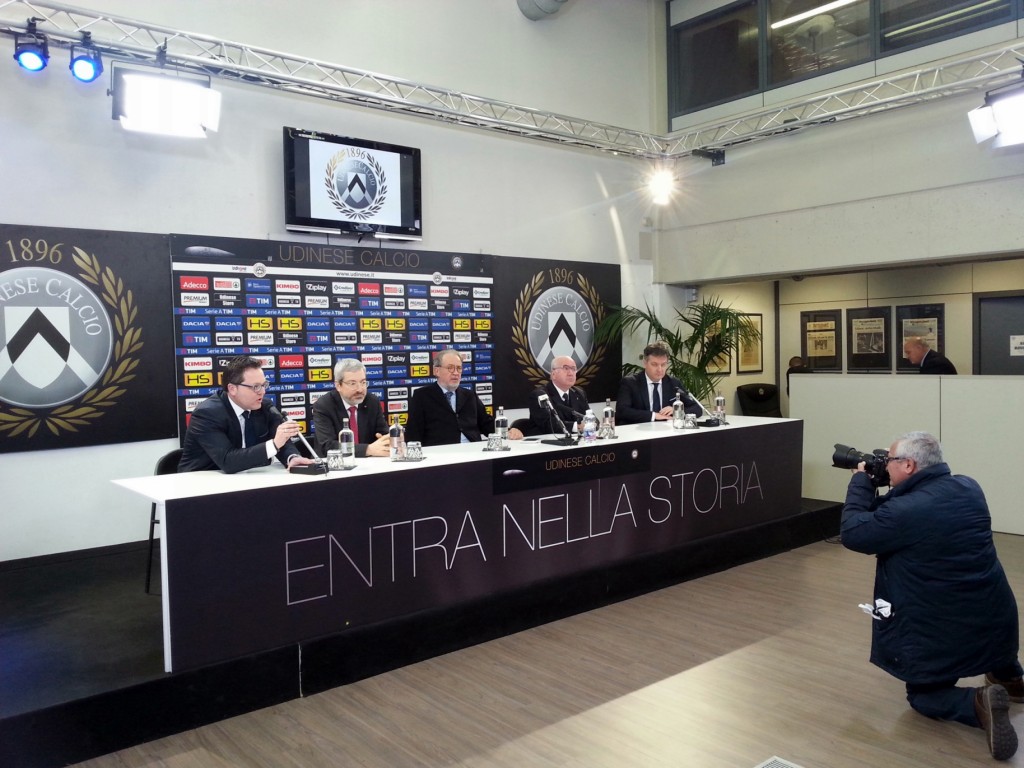Conferenza stadio Tavecchio