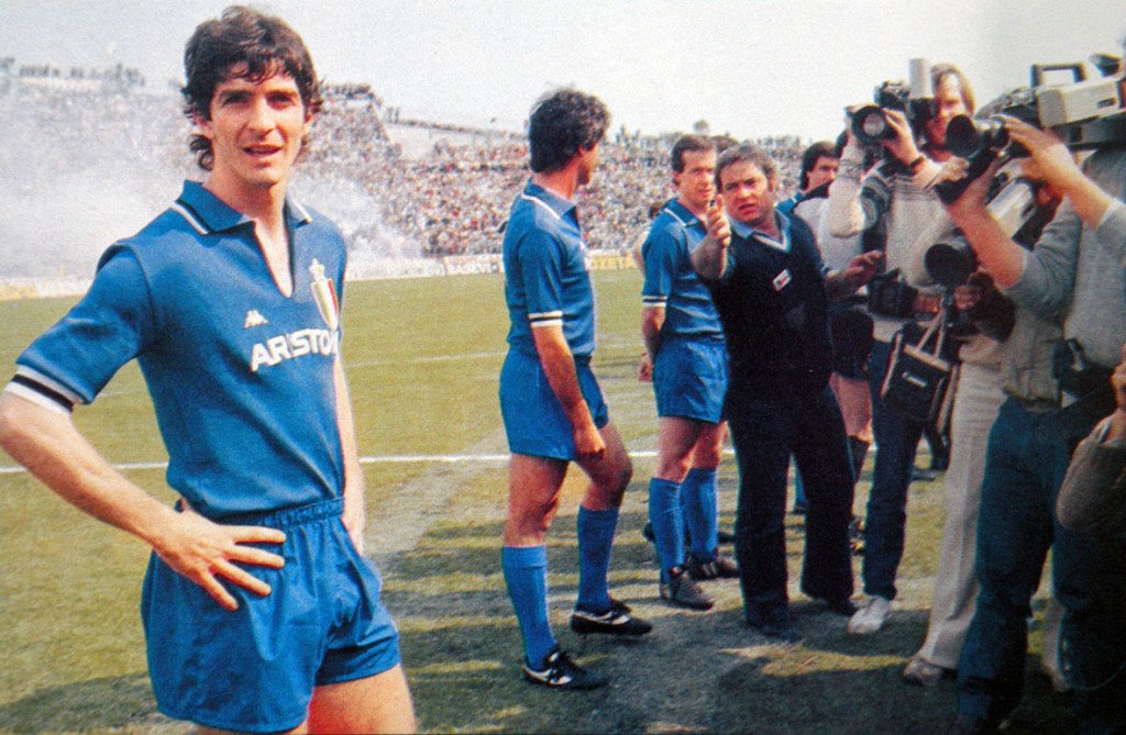 Paolo_Rossi,_Udinese-Juventus,_2_maggio_1982