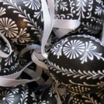 Holidays_Easter_Black_white_Easter_Eggs_015933_-270x180