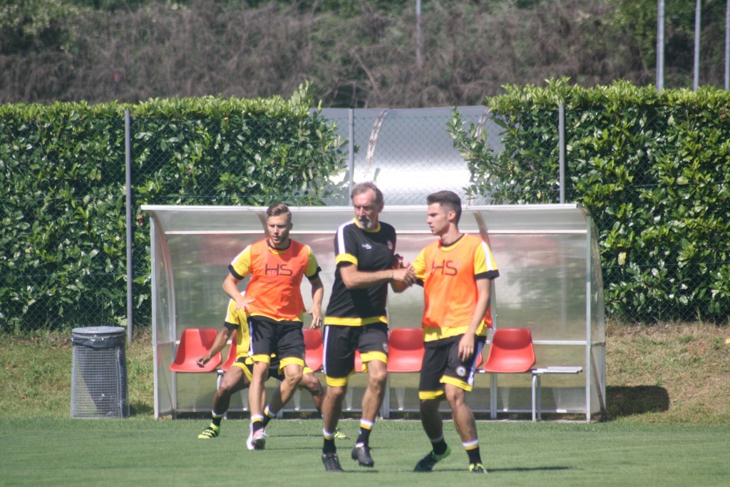 Udinese Widmer Miano Serafin allenamento