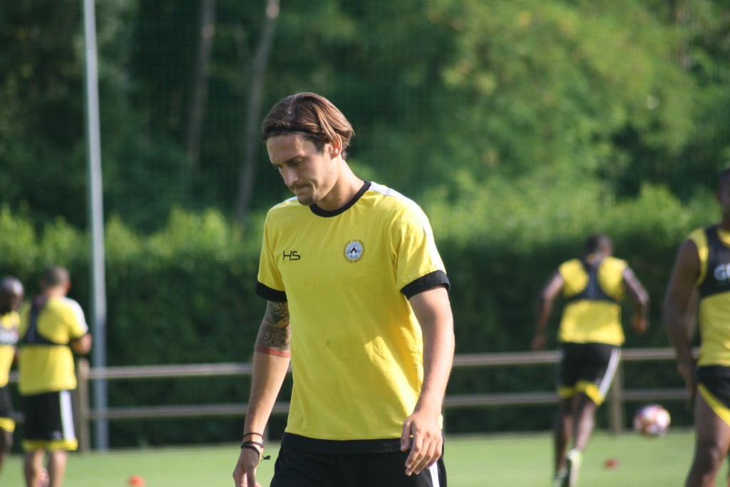 Udinese Angella allenamento
