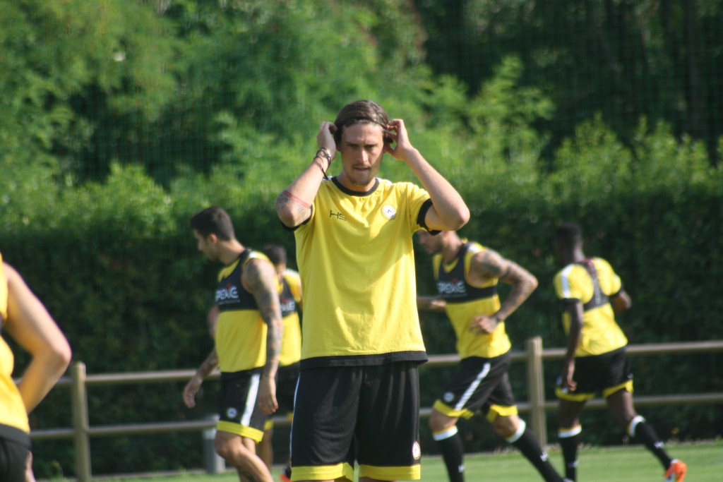 Udinese Angella allenamento