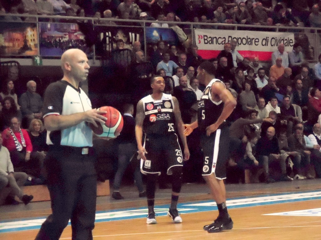 Gsa Udine Chieti Okoye Ray