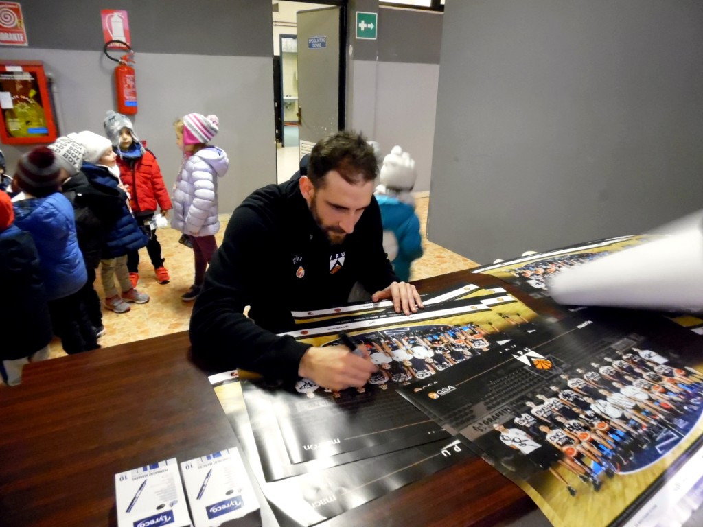 Gsa Udine Castelli firma autografi bambini