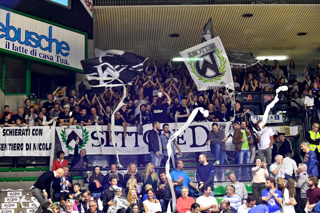 Gsa Udine Settore D tifosi