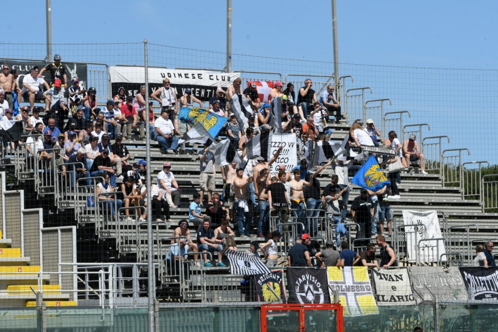 Crotone Udinese tifosi ospiti 2