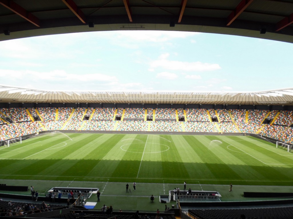 Udinese stadio Friuli Dacia Arena vuoto