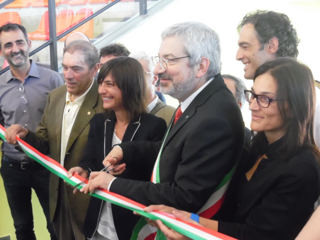 Pala Carnera taglio nastro Honsell