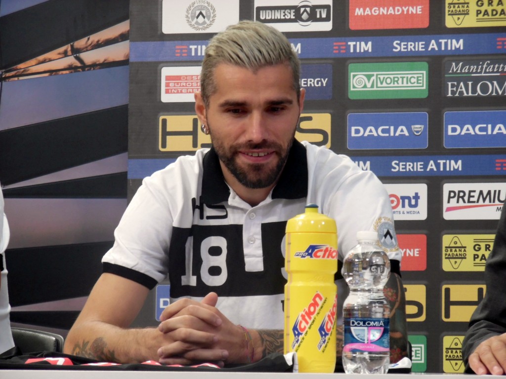 Udinese Behrami presentazione 3