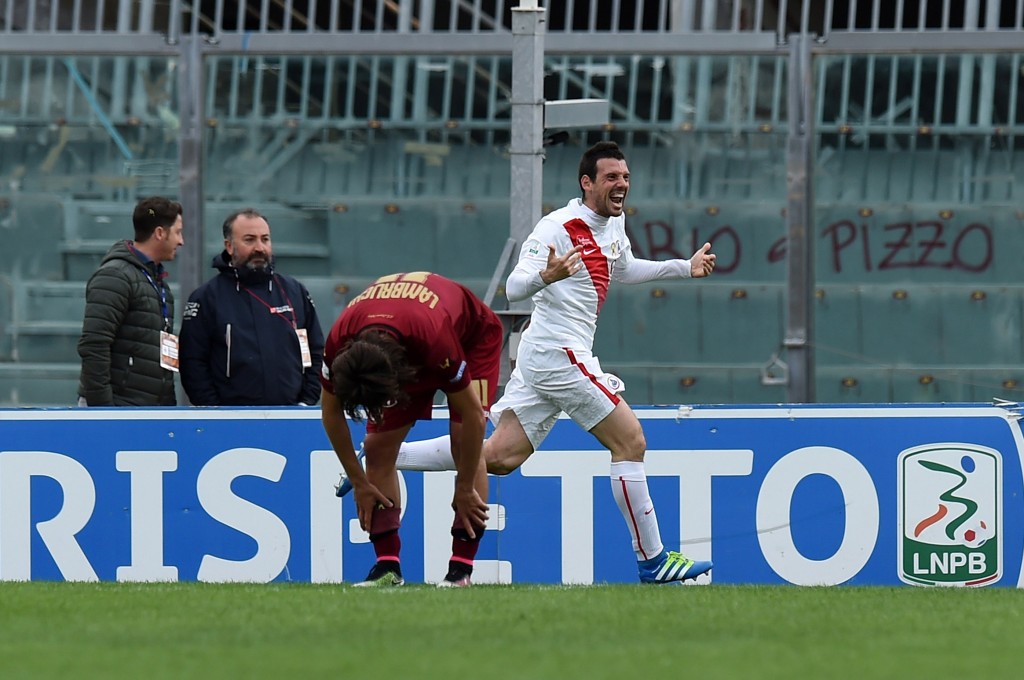 LAZZARI AS Livorno v FC Bari - Serie B