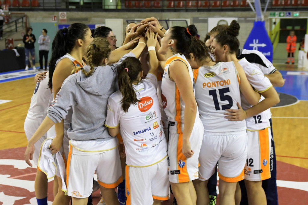 Delser Udine esultanza squadra