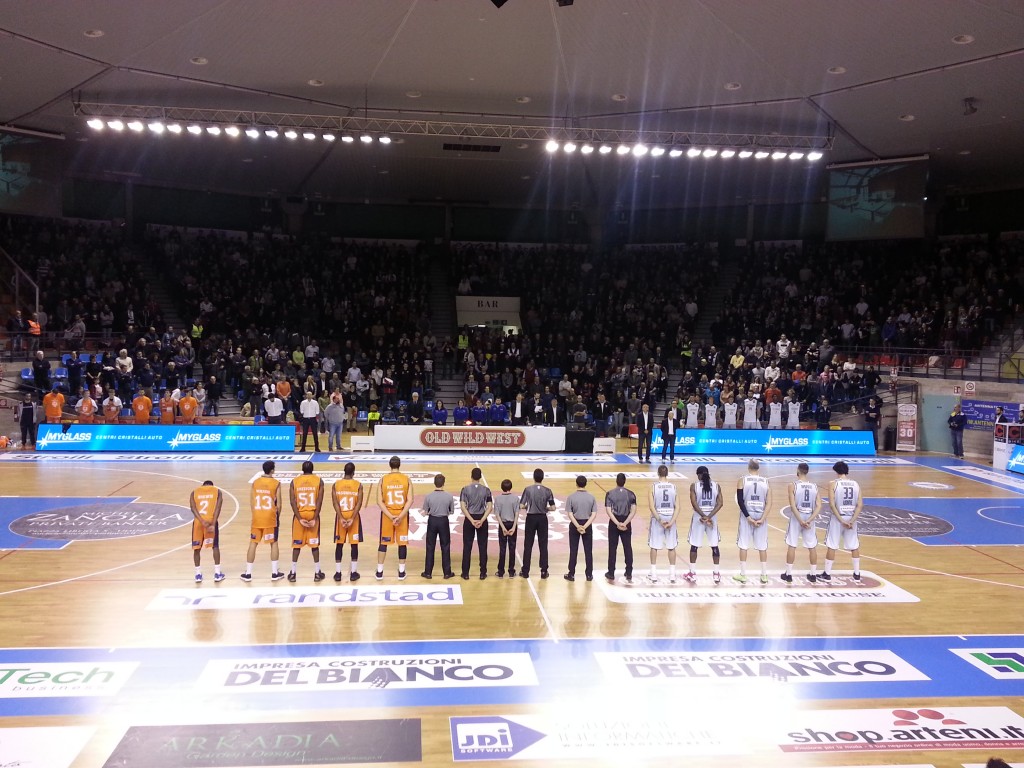 Gsa Udine Aurora Termoforgia Jesi minuto di silenzio