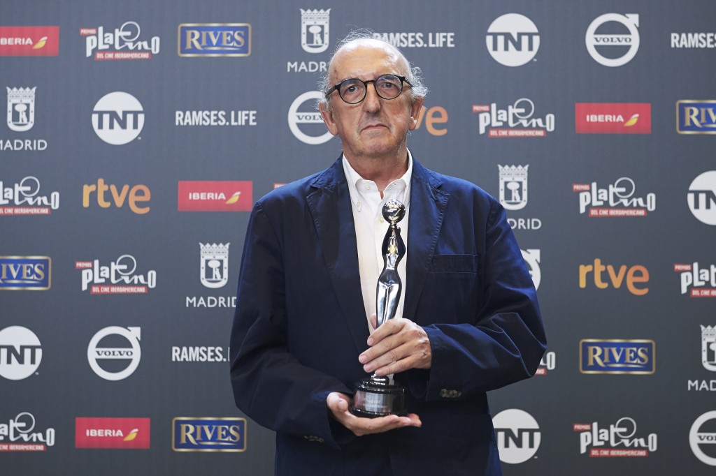 MediaPro Roures Winners Photocall - Platino Awards 2017
