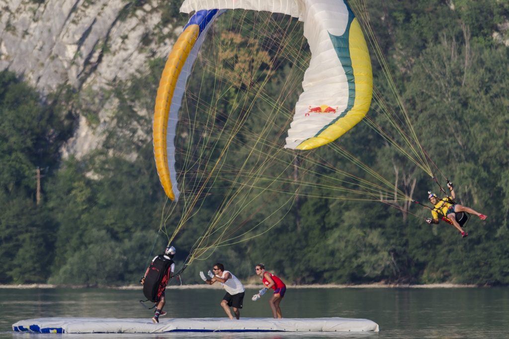 acromax-friuli-atterraggio-sulla-zattera-mr