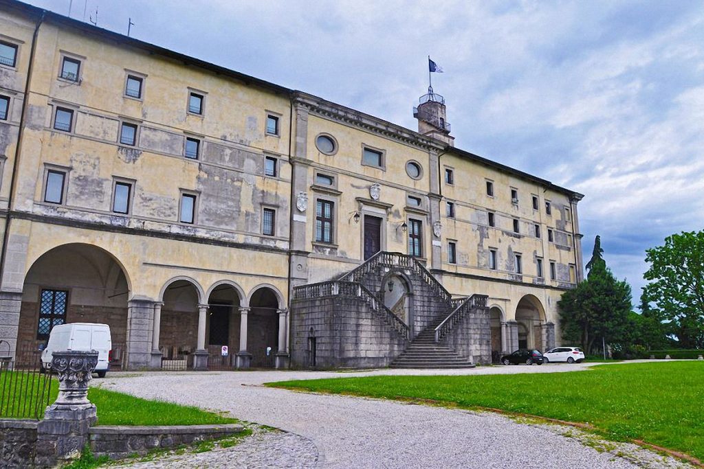 castello-di-udine