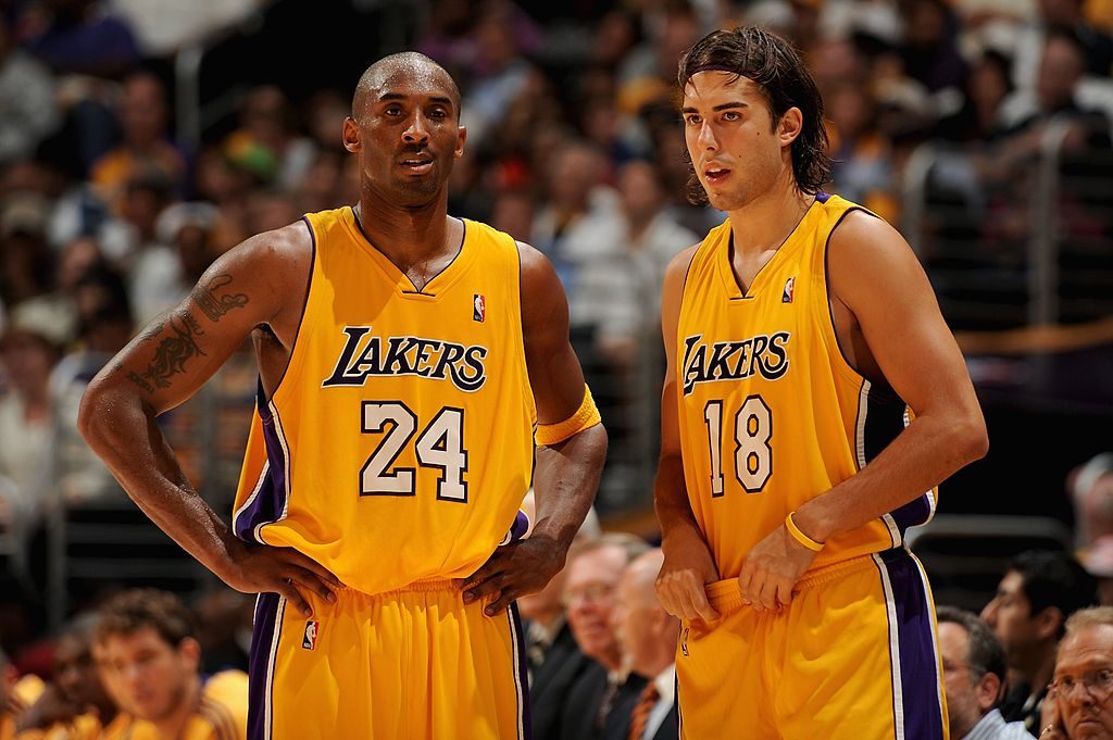 Portland Trail Blazers v Los Angeles Lakers