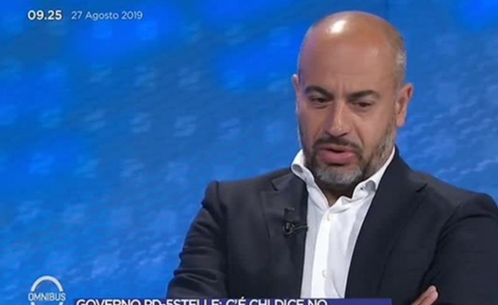 Governo, la previsione di Paragone