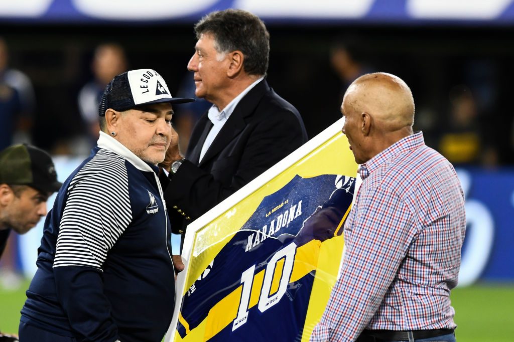 Boca Juniors v Gimnasia y Esgrima La Plata - Superliga 2019/20