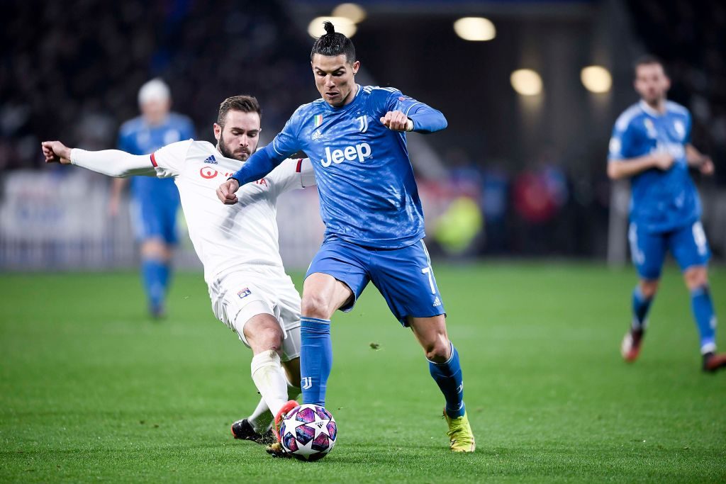 Olympique Lyon v Juventus - UEFA Champions League Round of 16: First Leg