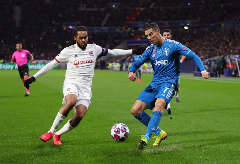 Olympique Lyon v Juventus - UEFA Champions League Round of 16: First Leg