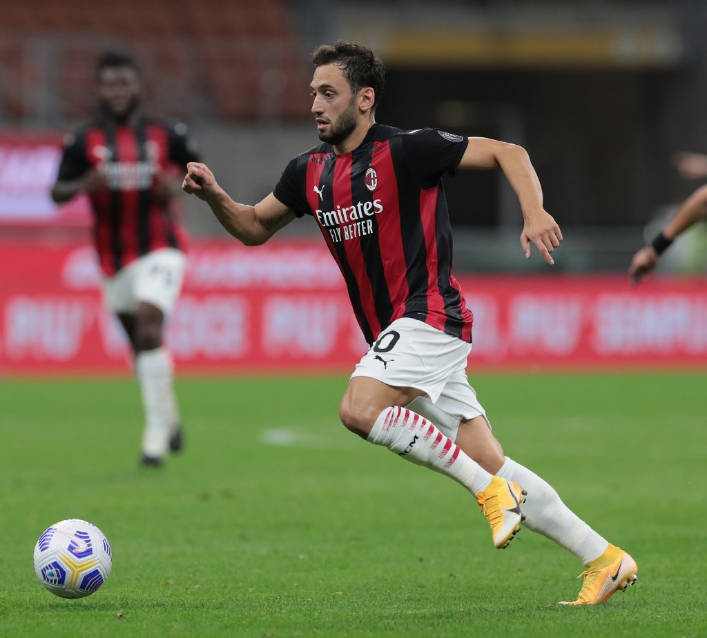 Calciomercato Fiorentina, Hakan Calhanoglu sogno possibile?