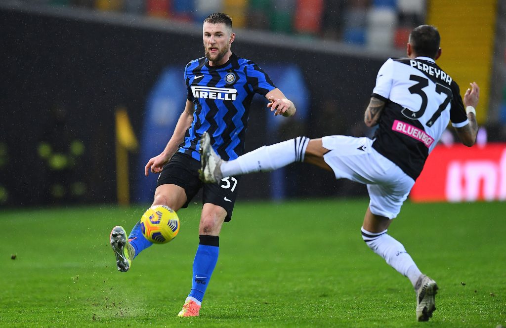 Pereyra in azione contro l'Inter