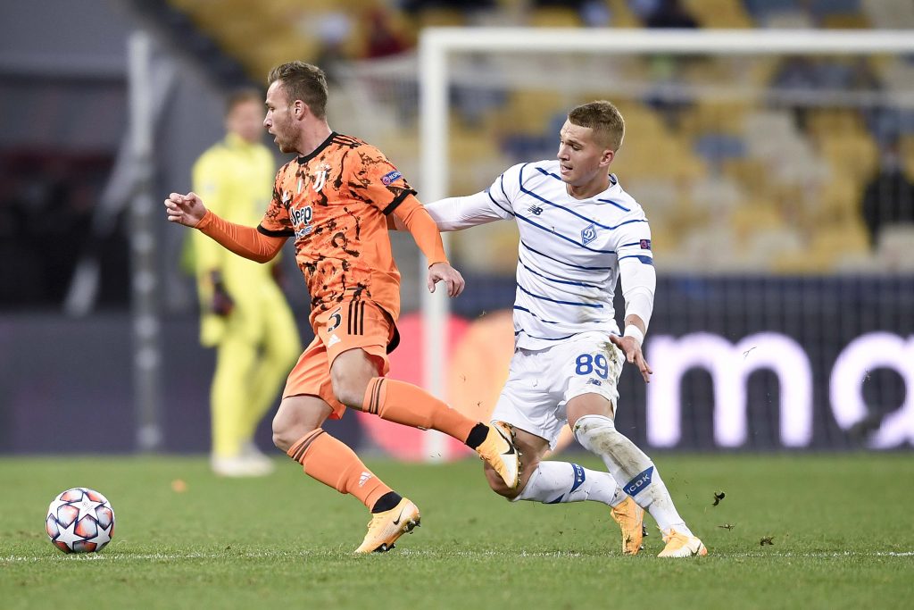 Vladyslav Supryaga e Arthur Melo