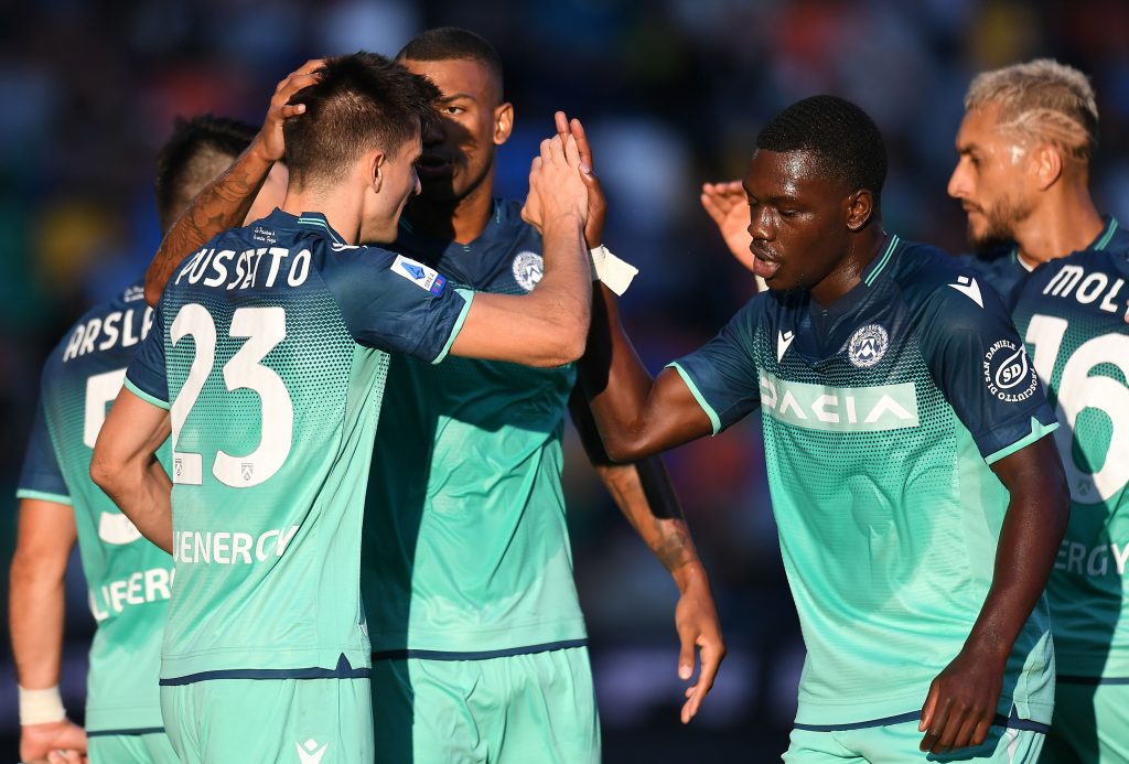 Pussetto esulta con i compagni