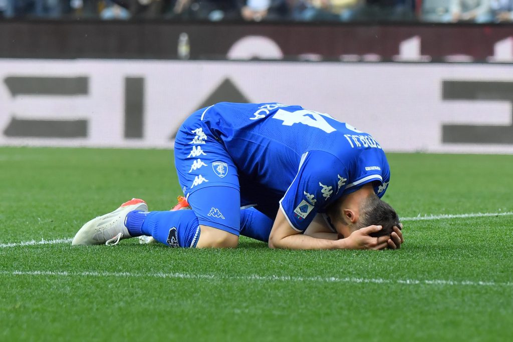 La disperazione di Ismajli per l'autogol