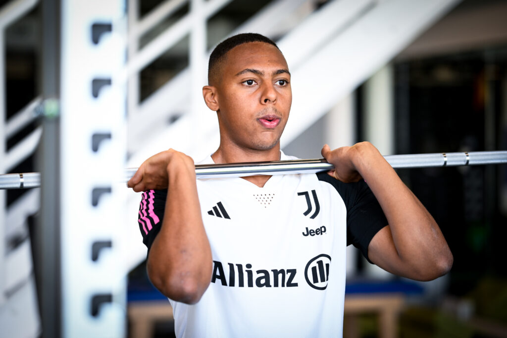 Marley Aké